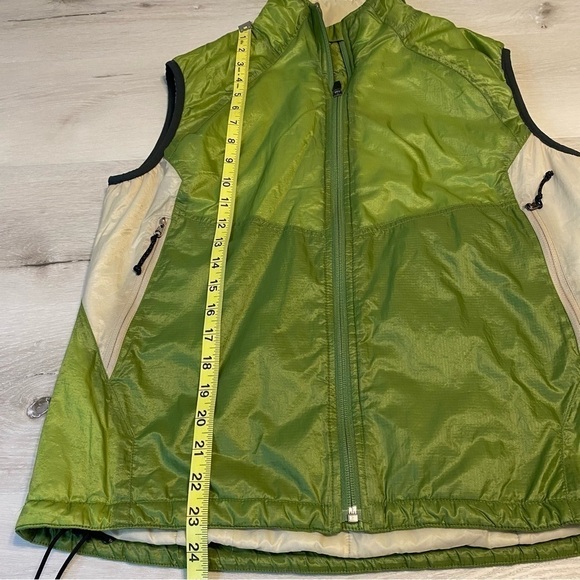 REI Lightweight Zip Front Vest, Green and Cream, Size Medium - Picture 8 of 11